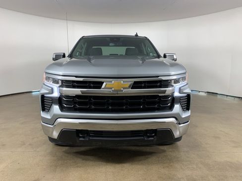 Used 2025 Chevrolet Silverado 1500 LT image 3
