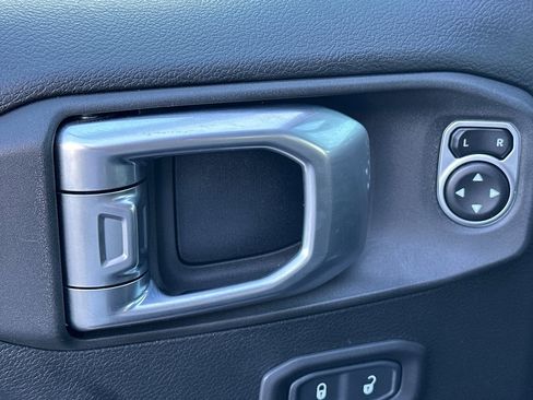 Used 2020 Jeep Wrangler Unlimited Rubicon w/ Quick Order Package 28Y Recon image 15