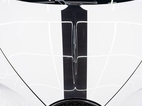 Used 2022 Bugatti Chiron Pur Sport image 33