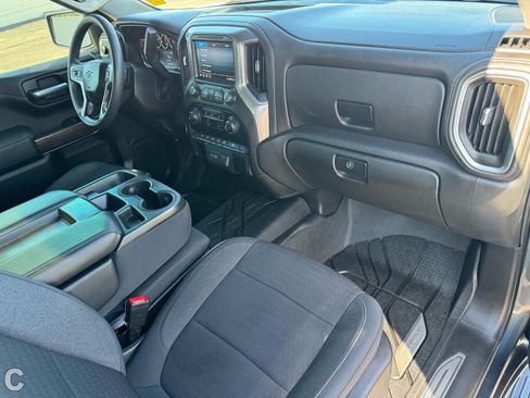 Used 2020 Chevrolet Silverado 1500 RST w/ RST Value Package image 11