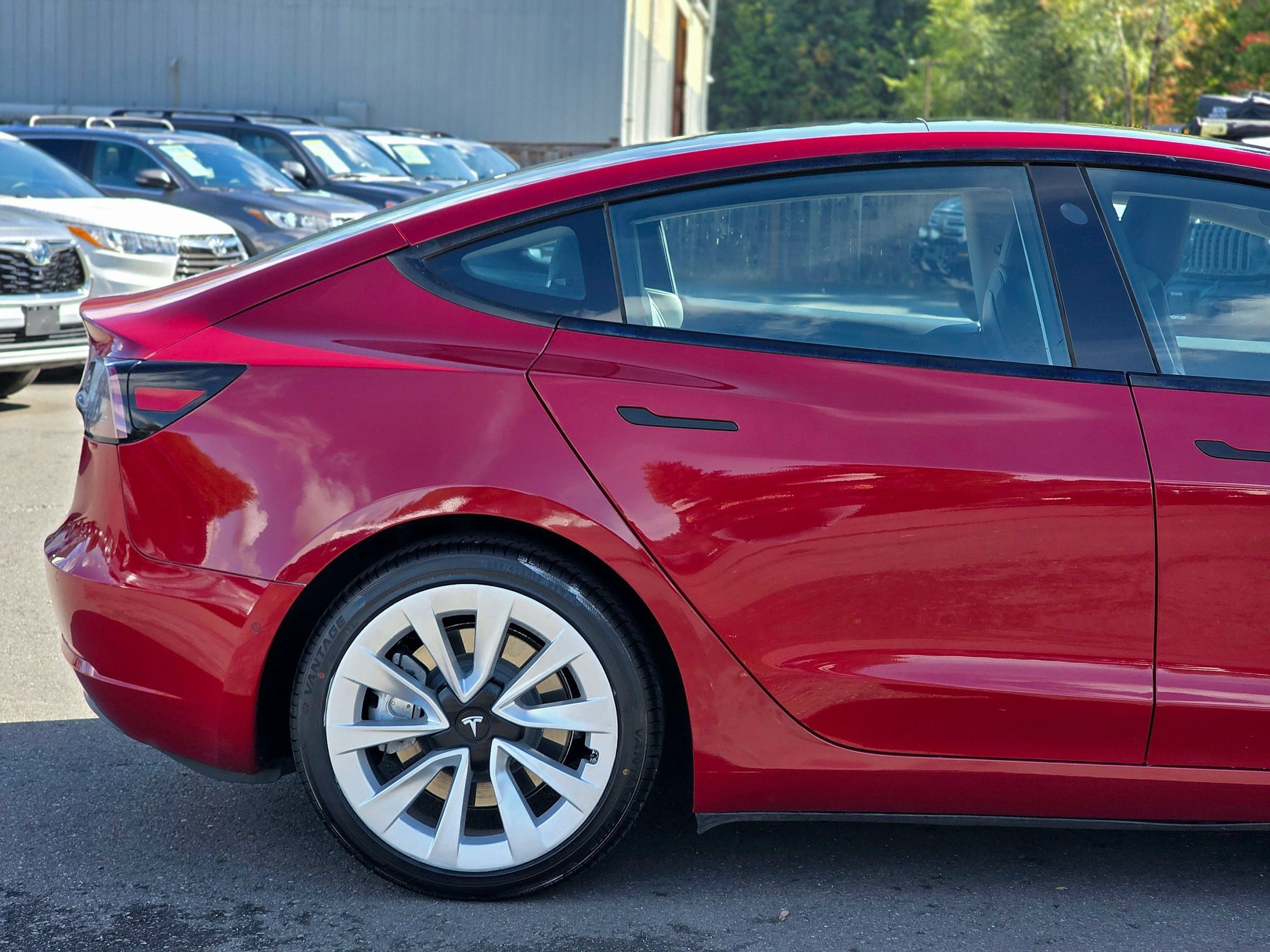 Used 2021 Tesla Model 3 Standard Range Plus RWD image 13