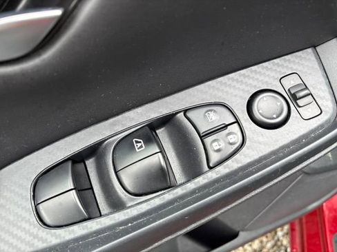 Certified 2021 Nissan Sentra SV FWD image 12