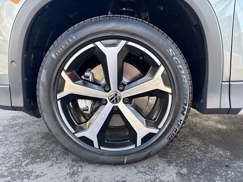 New 2026 Volkswagen Tiguan SE image 27