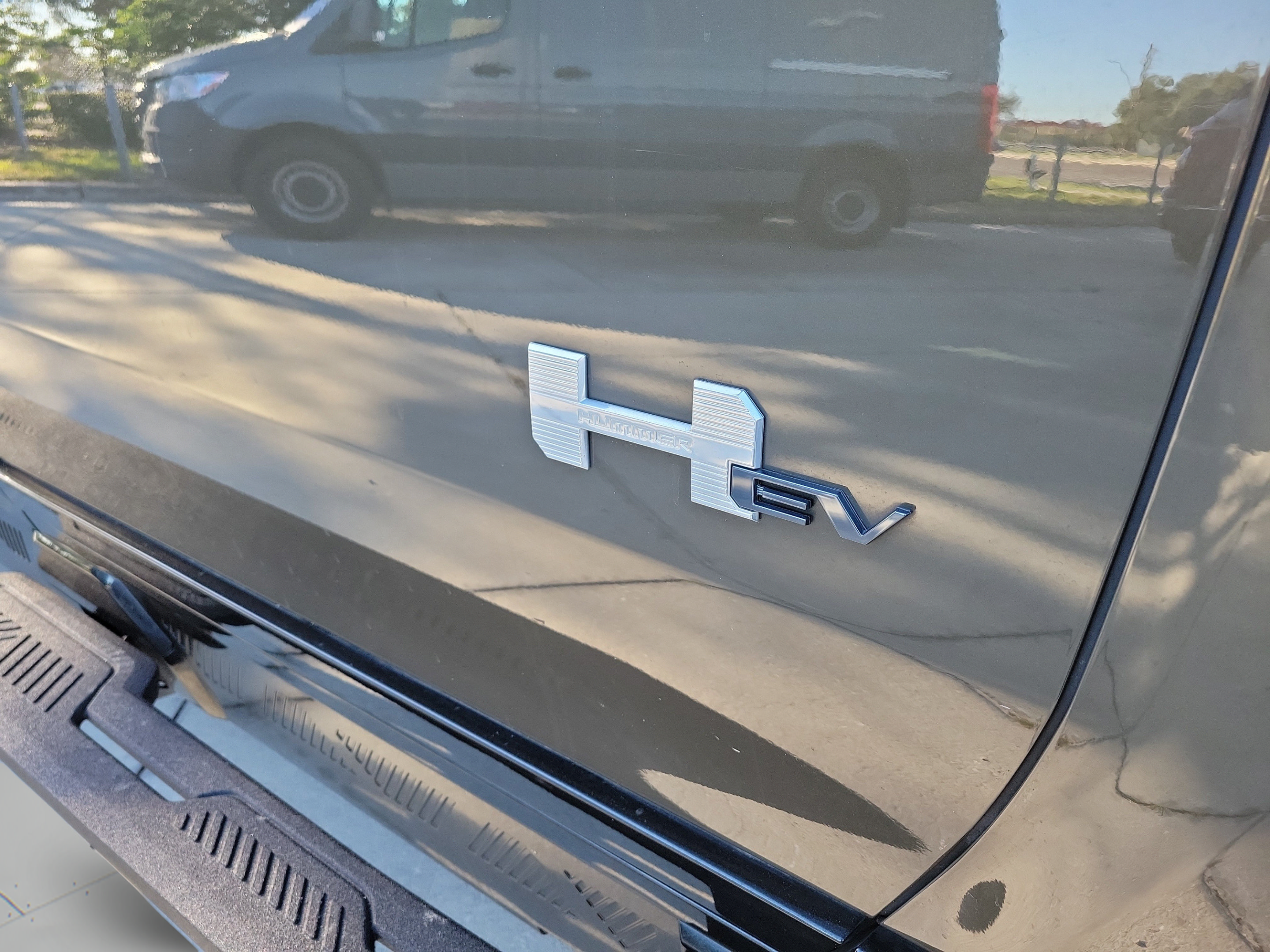 Used 2025 GMC Hummer EV 2X AWD/4WD image 28