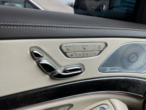 Used 2016 Mercedes-Benz S 550 Sedan image 18