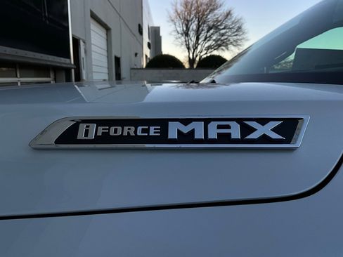 New 2026 Toyota Sequoia Platinum image 9