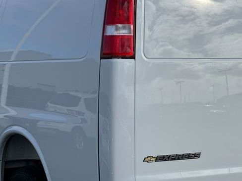 New 2025 Chevrolet Express 2500 w/ Driver Convenience Package image 29