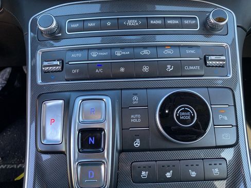 Certified 2023 Hyundai Santa Fe Limited image 22