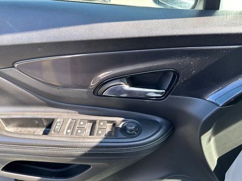 Used 2020 Buick Encore Preferred FWD image 13