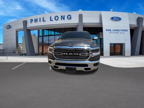 Used 2019 RAM 1500 Laramie AWD/4WD image 9