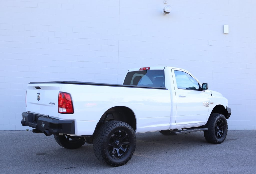 Used 2020 RAM 1500 Classic SLT AWD/4WD image 21
