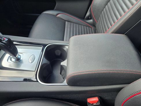 Used 2023 Land Rover Discovery Sport SE R-Dynamic AWD/4WD image 24