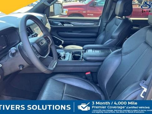Used 2022 Jeep Wagoneer Series III AWD/4WD image 13