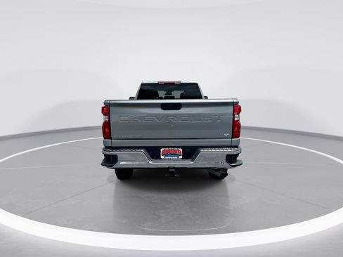 Used 2025 Chevrolet Silverado 2500 LT w/ Convenience Package AWD/4WD image 5