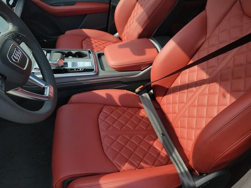 New 2026 Audi SQ7 Premium Plus AWD/4WD image 16