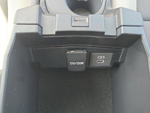 Used 2025 Toyota Corolla LE FWD image 22