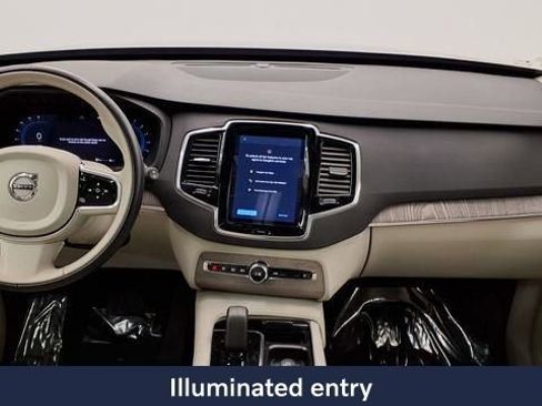 Used 2024 Volvo XC90 B5 Plus w/ Protection Package Premier image 28