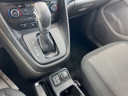 Used 2020 Ford Transit Connect XL image 15