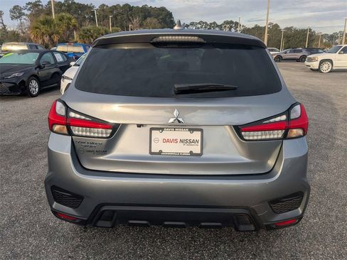 Used 2025 Mitsubishi Outlander Sport ES image 5
