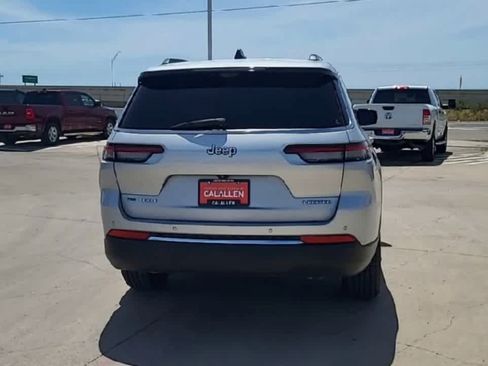 Used 2022 Jeep Grand Cherokee L Limited w/ Luxury Tech Group II AWD/4WD image 7