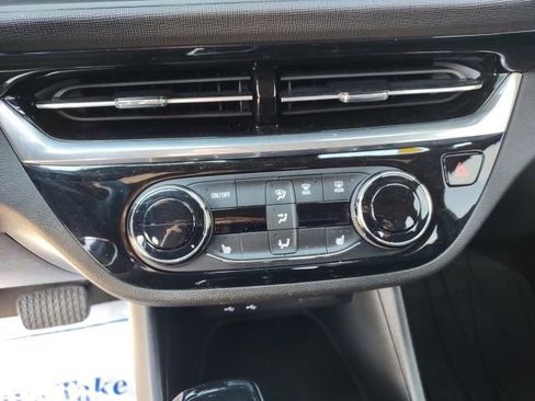 Used 2024 Buick Envista Sport Touring w/ Convenience I Package FWD image 15
