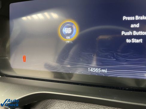 Used 2025 Jeep Grand Cherokee Limited w/ Luxury Tech Group II image 15