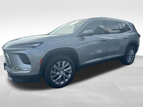 Used 2025 Buick Enclave Preferred image 3