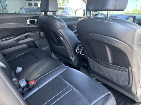 Certified 2024 Kia Sorento S FWD image 11