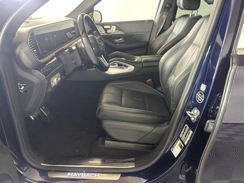 Used 2021 Mercedes-Benz Maybach GLS 600 4MATIC image 3