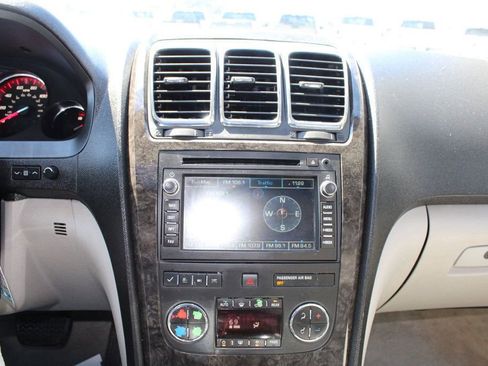 Used 2012 GMC Acadia Denali image 25