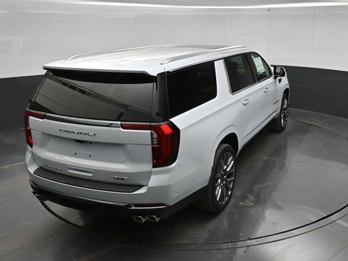 New 2026 GMC Yukon XL Denali Ultimate AWD/4WD image 28