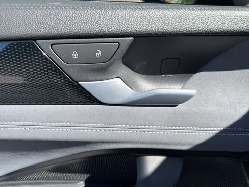 New 2026 Volkswagen Tiguan SE R-Line image 19