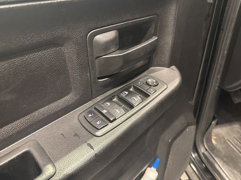 Used 2014 RAM 1500 Express image 10