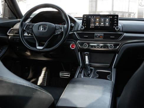 Used 2018 Honda Accord Sport image 28