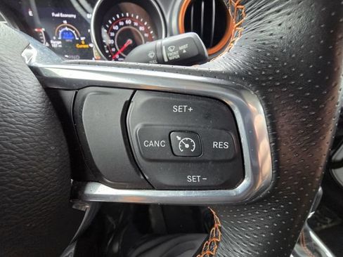 Used 2021 Jeep Gladiator Mojave AWD/4WD image 13