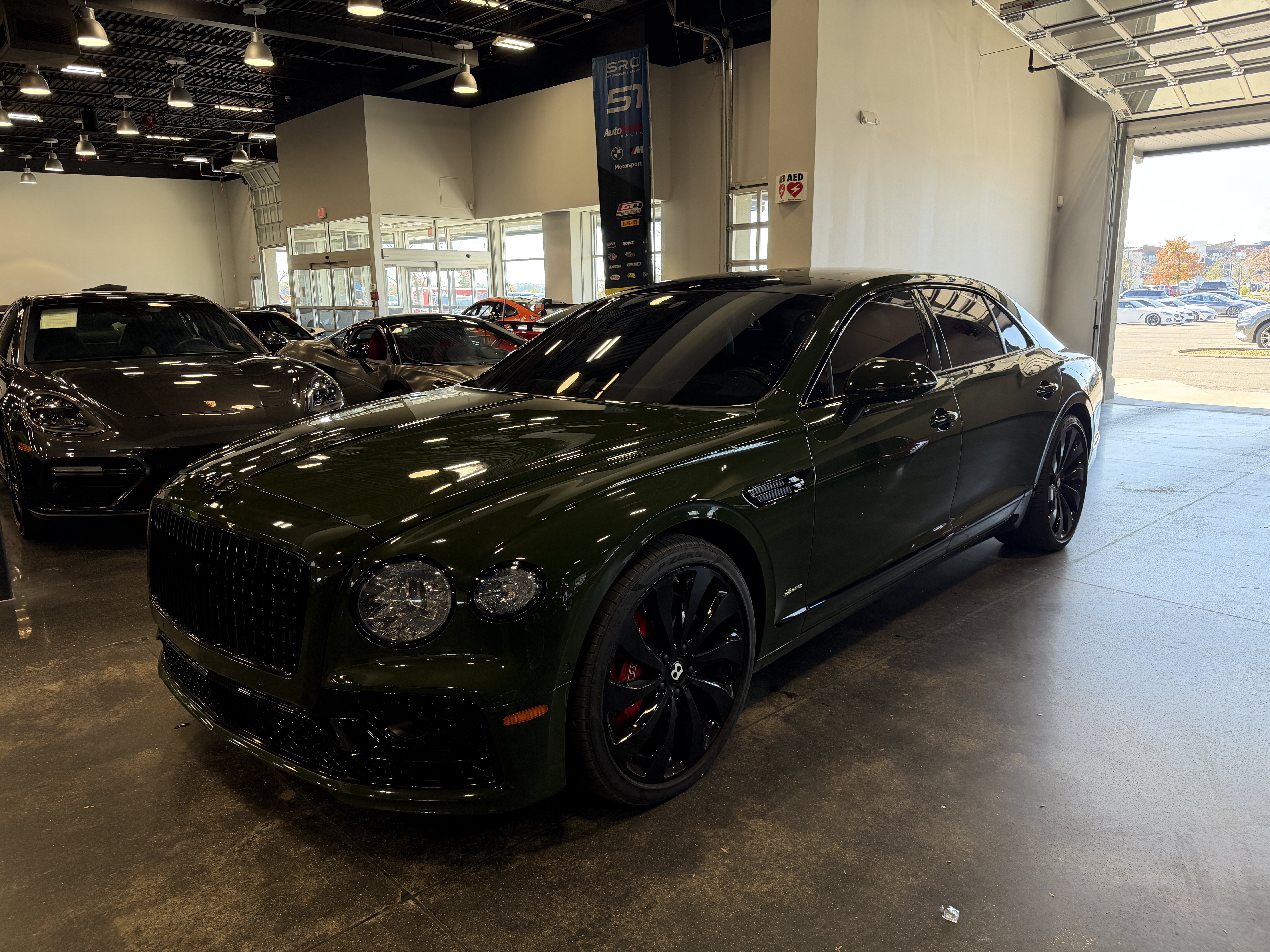 Used 2023 Bentley Flying Spur Azure AWD/4WD image 3