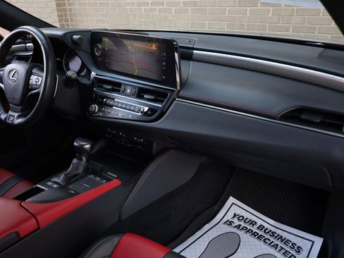 Used 2022 Lexus ES 300h F Sport image 34