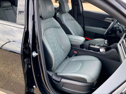 Used 2024 Kia Sportage X-Line w/ X-Line Premium Package image 8