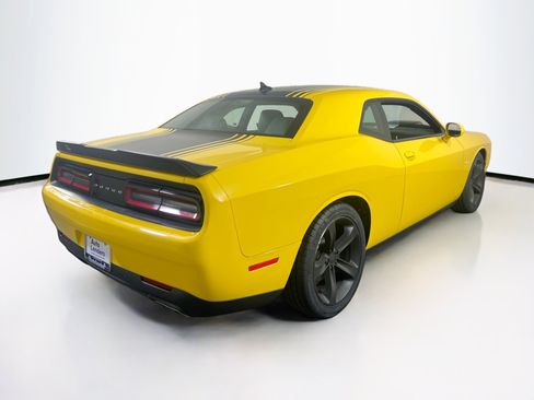 Used 2018 Dodge Challenger R/T Plus image 5