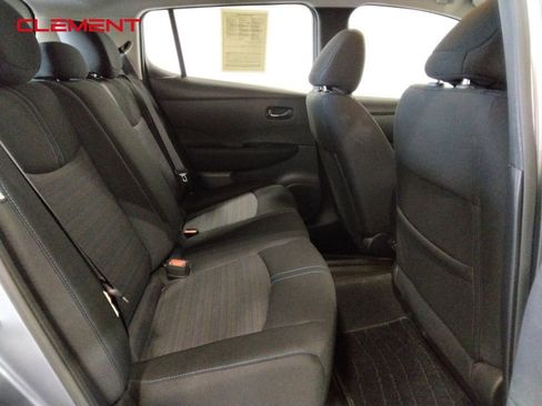 Used 2022 Nissan Leaf SV Plus image 32