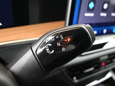 New 2026 Volkswagen Tiguan SEL R-Line image 29