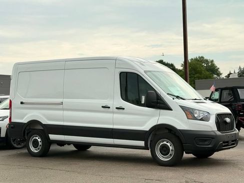 New 2026 Ford Transit 250 148 Medium Roof RWD image 30