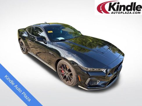 Used 2025 Ford Mustang GT Premium RWD image 1