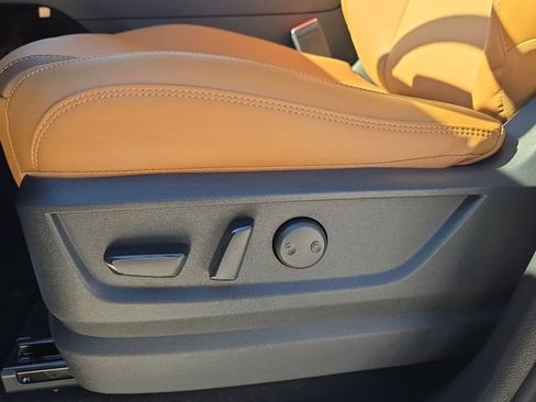 New 2026 Nissan Armada SL image 25