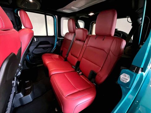 Used 2024 Jeep Wrangler Unlimited Rubicon 392 image 29