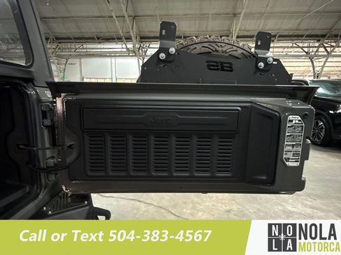 Used 2020 Jeep Wrangler Sport image 27