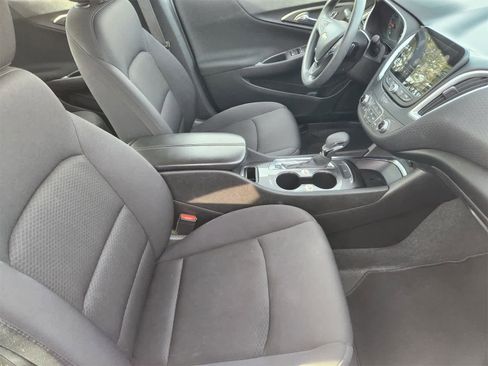 Used 2023 Chevrolet Malibu LT image 14