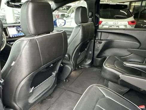 Certified 2021 Chrysler Pacifica Limited w/ Premium & Safety Sphere Group AWD/4WD image 36
