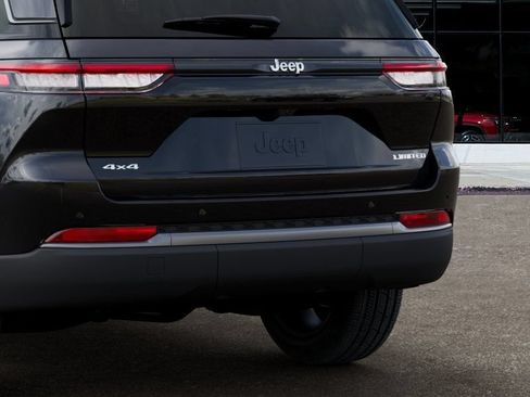 New 2026 Jeep Grand Cherokee Limited w/ Limited Altitude Package AWD/4WD image 13
