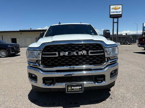 Used 2024 RAM 2500 Big Horn AWD/4WD image 8